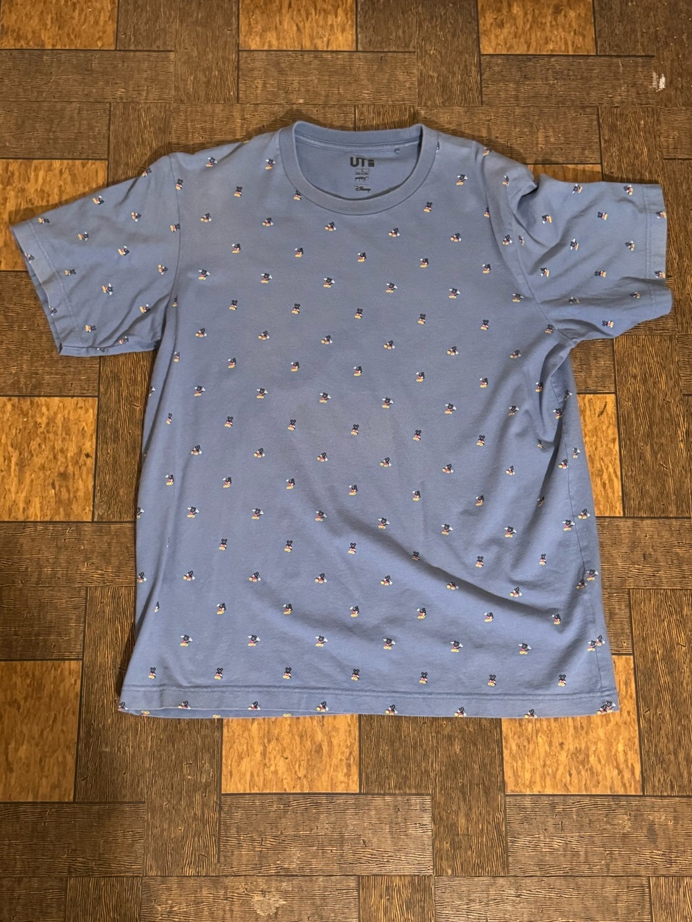 Disney Uniqlo Sweatshirt Nike Dunk Jordan Adidas Samba Gazelle New Balance 2002R